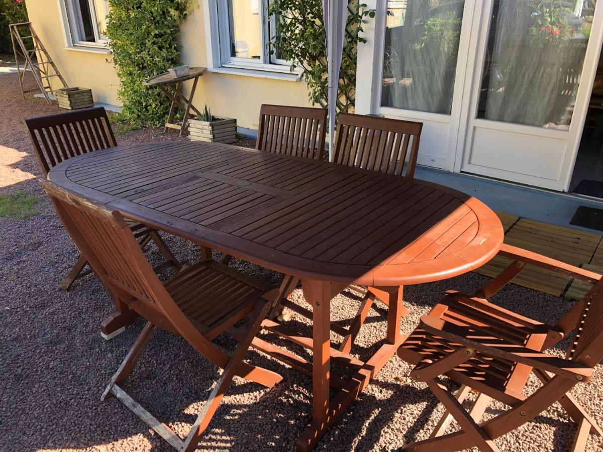 Charmante Maisonnette 2 Personnes Avec Wifi Surgères Exterior foto