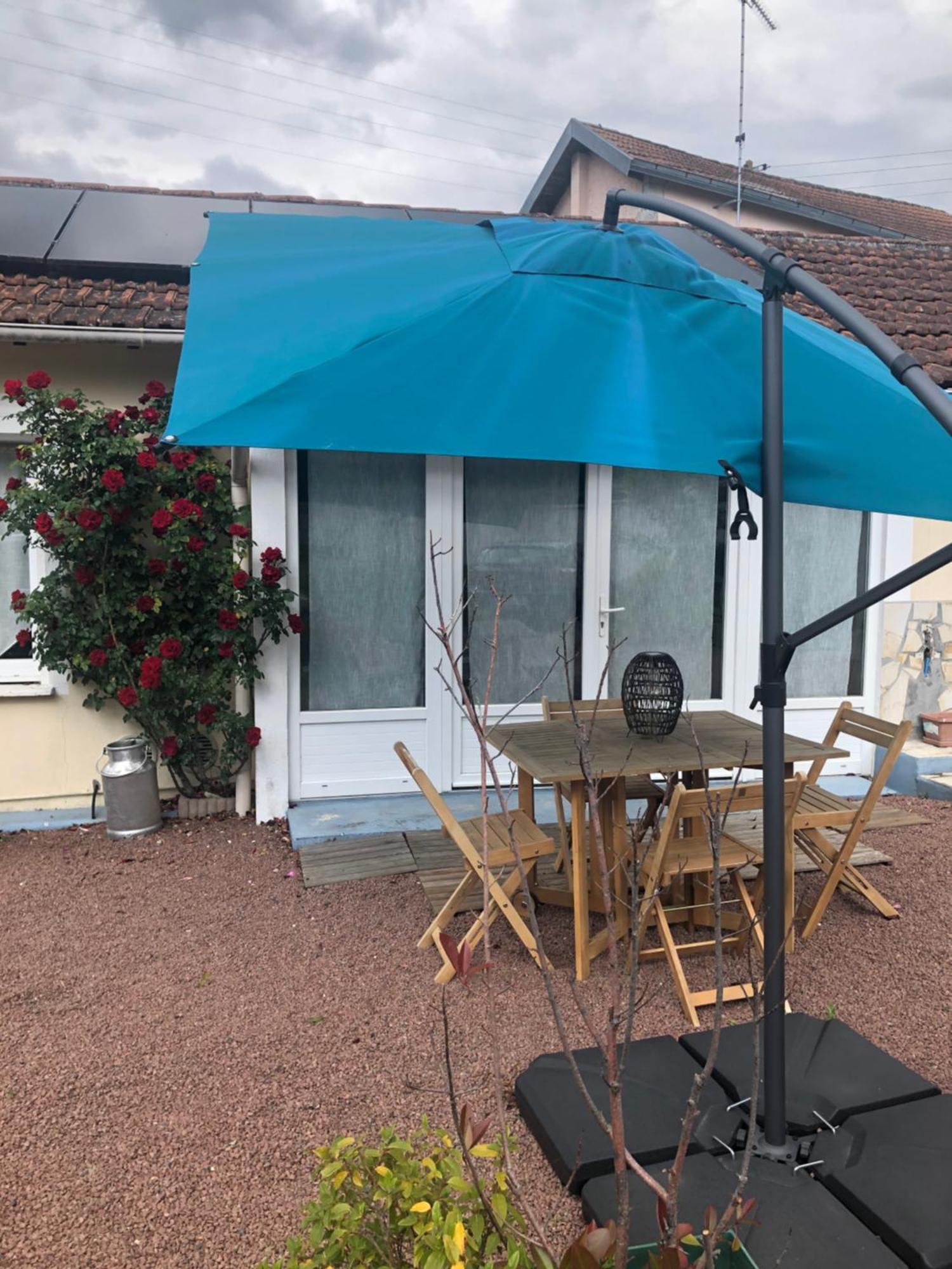 Charmante Maisonnette 2 Personnes Avec Wifi Surgères Exterior foto